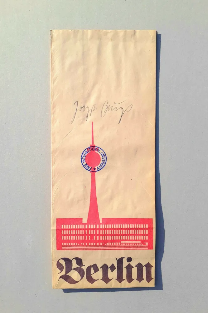 Non Tecnico Beuys - DDR Tüten 