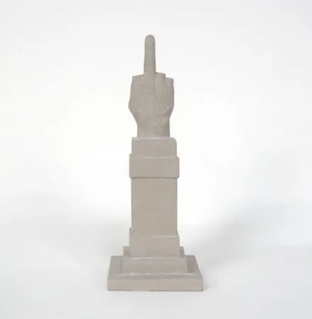 Multiplo Cattelan - L.O.V.E.