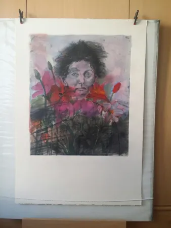 Incisione Dine - NANCY OUTSIDE IN JULY FLOWERS OF THE HOLY LAND (1979 )  GRAVURE SIGNEE ET JUSTIFIEE  AVEC REHAUTS DE COULEURS  EPREUVE UNIQUE sur arches creme  FORMAT 90 X  63 CM ENVIRON  RARE  CATALOGUE RAISONNE D OENCH & FEINBERG 61 P 89 