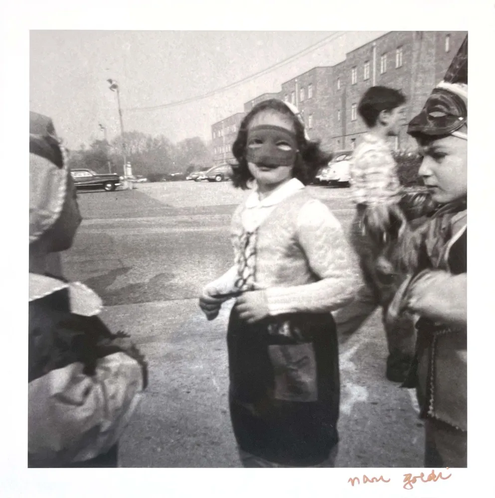 Fotografie Goldin - Barbara in a Mask