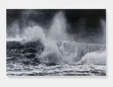 Fotografie Hirst - Colliding H13-9 from Where The Land Meets The Sea