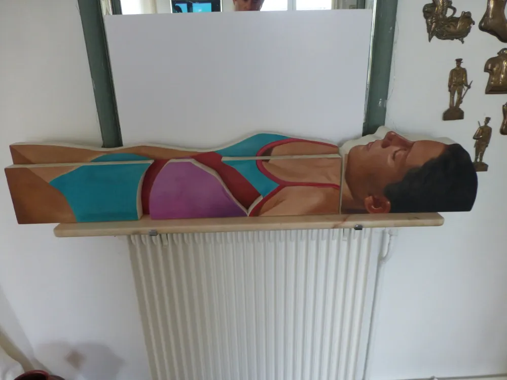 Non Tecnico Maddox - Femme allongée en maillot une pièce 