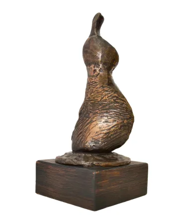 Multiplo Moore - Standing girl, shell skirt