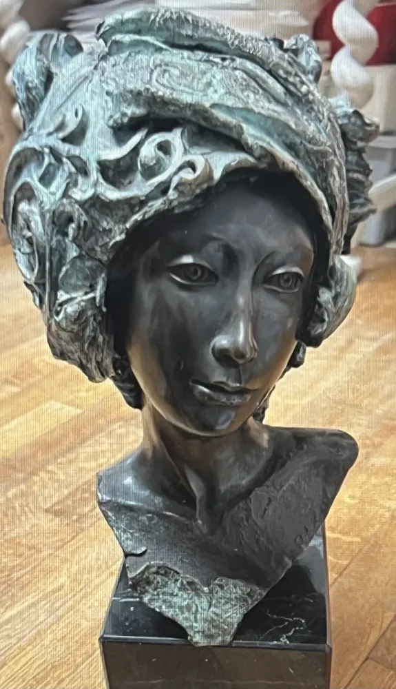 Multiplo Remy  -  Sculpture en bronze originale La Rêveuse 4/8