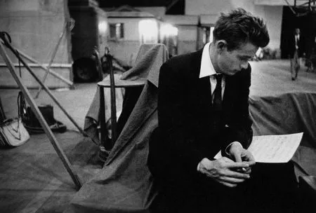 Fotografie Willoughby - James Dean – Rebel