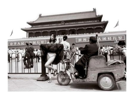 Non Tecnico Ai - Beijing Girl & Scooter