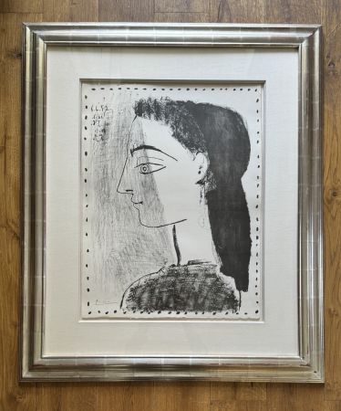 Litografia Picasso - Jacqueline au mouchoir noir