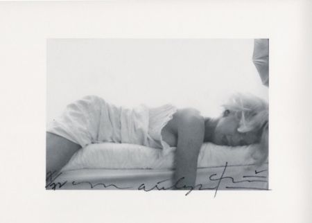 Multiplo Stern - Marilyn passed out