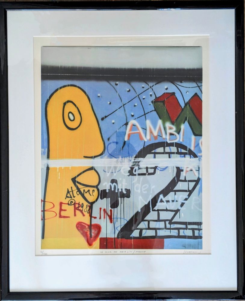 Litografia Klasen - Peter Klasen  - The Berlin Wall / Le Mur de Berlin / Atome (circa 1980), Hand-Signed Original Lithograph