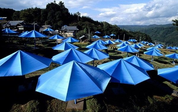 Fotografie Christo - Toronto Edition, The Umbrellas, Japan