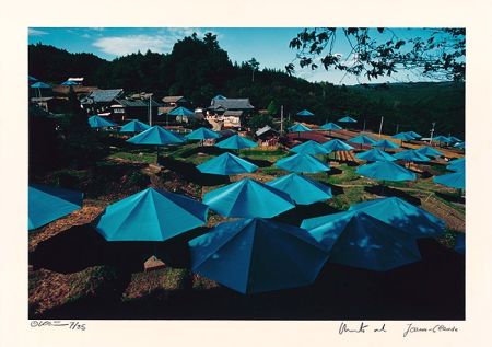 Fotografie Christo - Umbrellas Jinba Blue